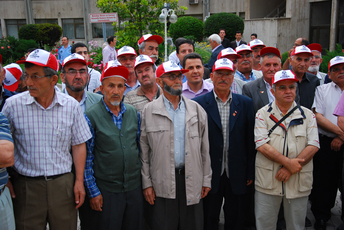 Başkan Akyürek Gazileri ve Öğrencileri Çanakkale'ye Uğurladı