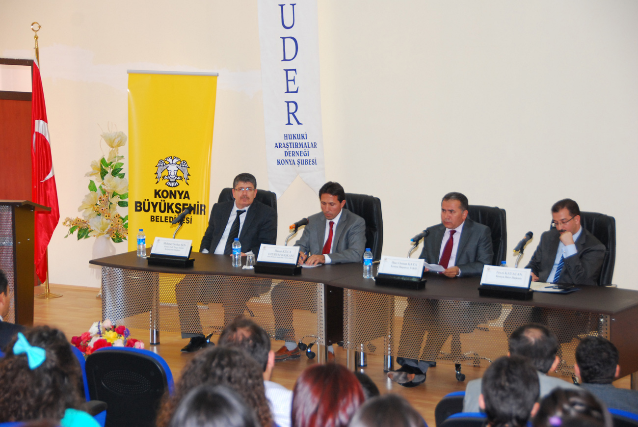 Şehir Konferansları Başladı