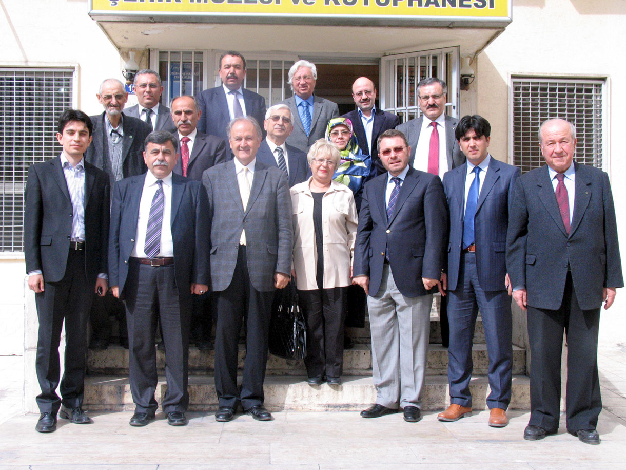 Eski Kütüphaneci Veli Sabri Uyar Anıldı