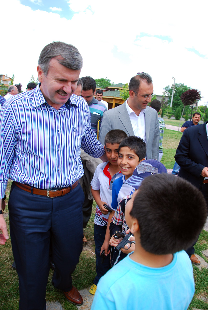 Karaaslan Hadimi Parkı Büyük İlgi Görüyor