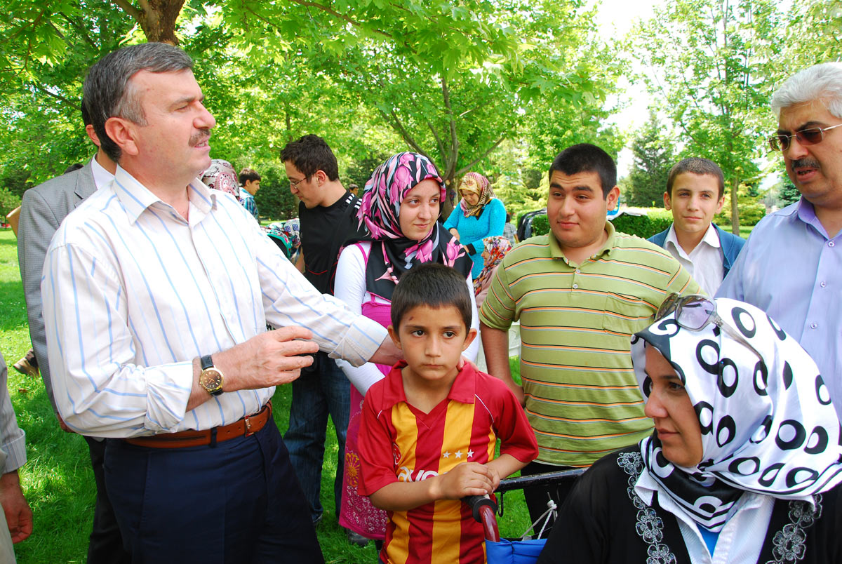 Başkan Akyürek, Sanatla Engelsiz Hayat Projesi'ne Katılan Engellilerle Buluştu