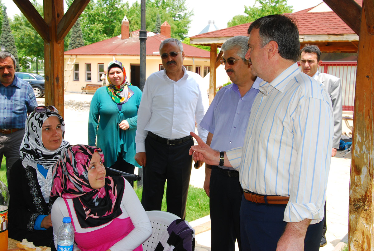 Başkan Akyürek, Sanatla Engelsiz Hayat Projesi'ne Katılan Engellilerle Buluştu