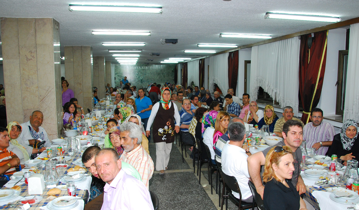 Başkan Akyürek Engelli Derneklerini İftarda Ağırladı