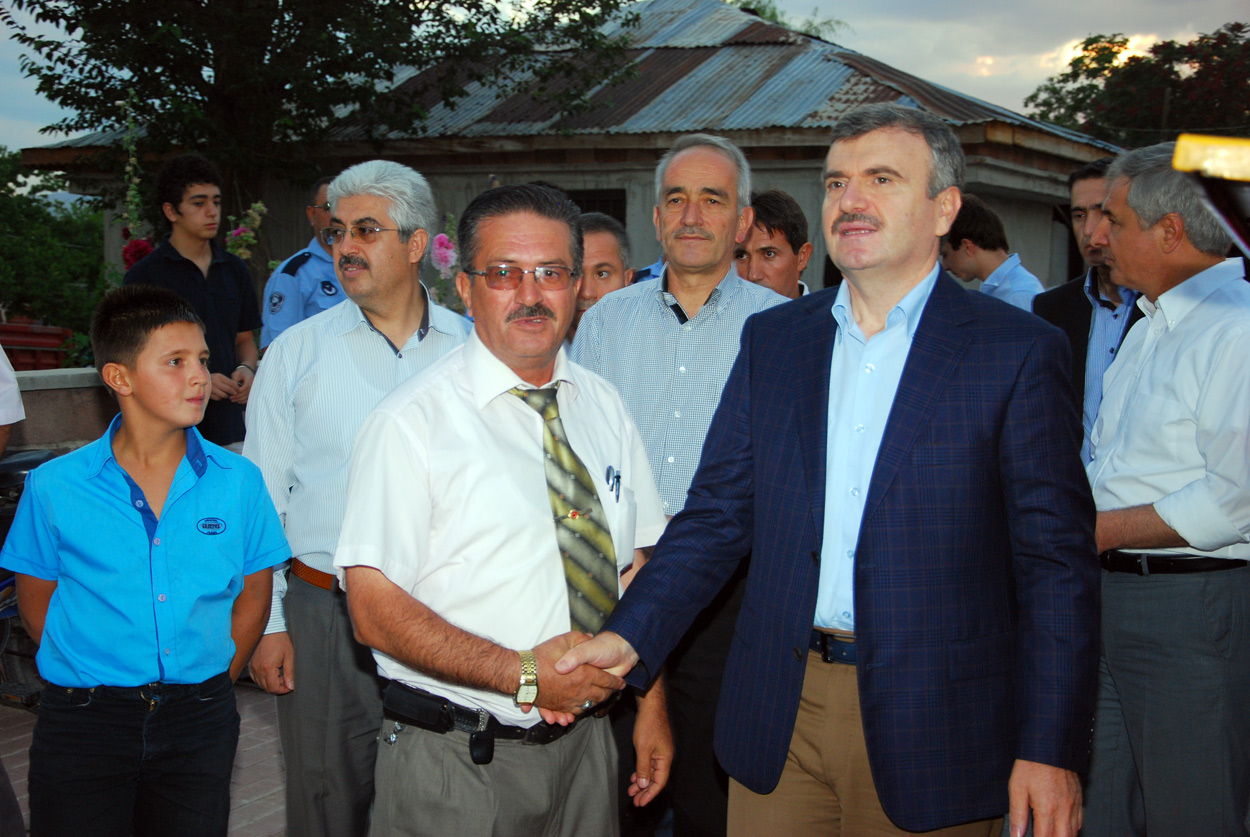 Mahalle İftarları Harmancık Mahallesi'nde
