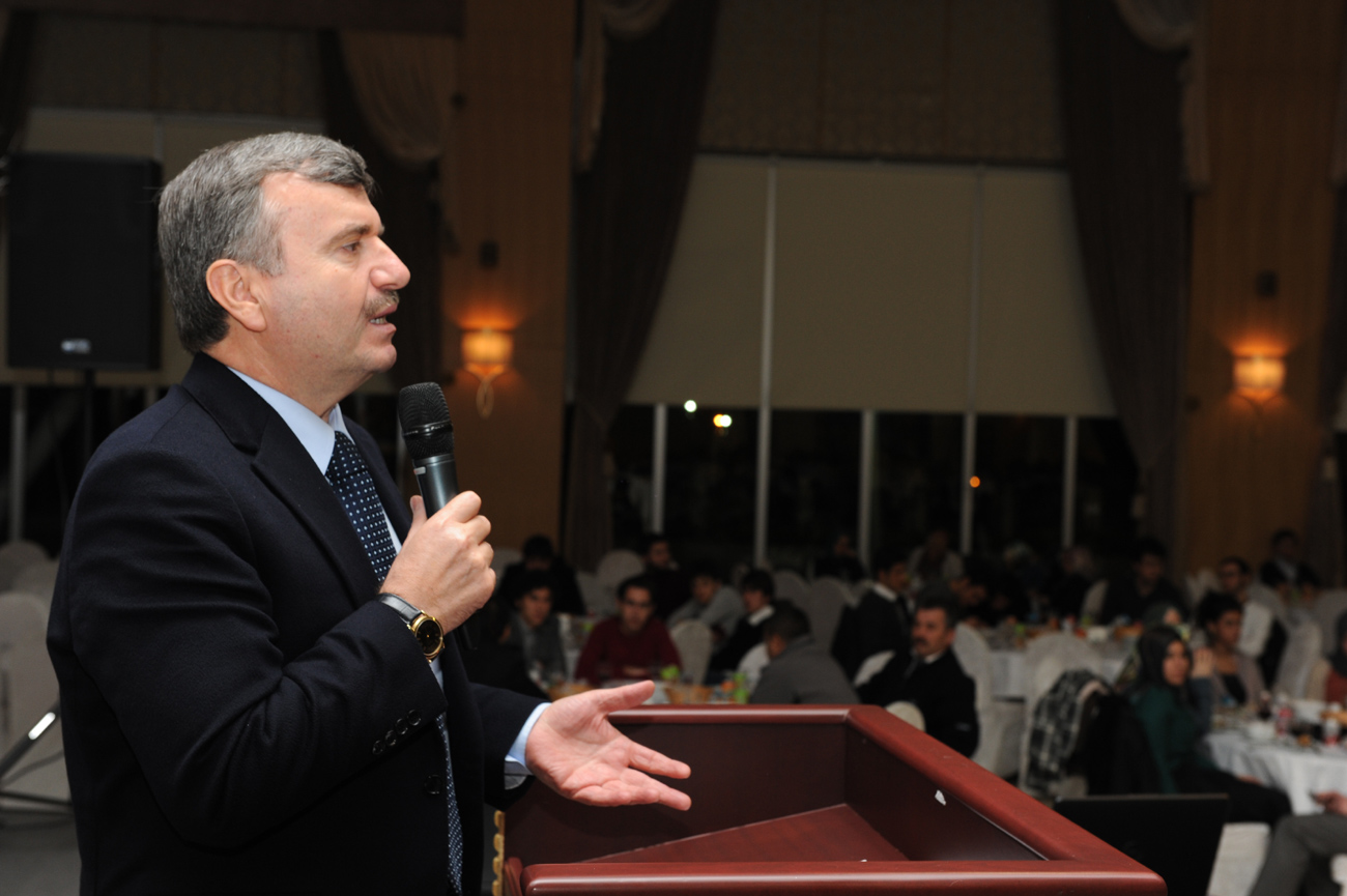 Başkan Akyürek İstanbul'daki Konyalı Öğrencilerle Buluştu