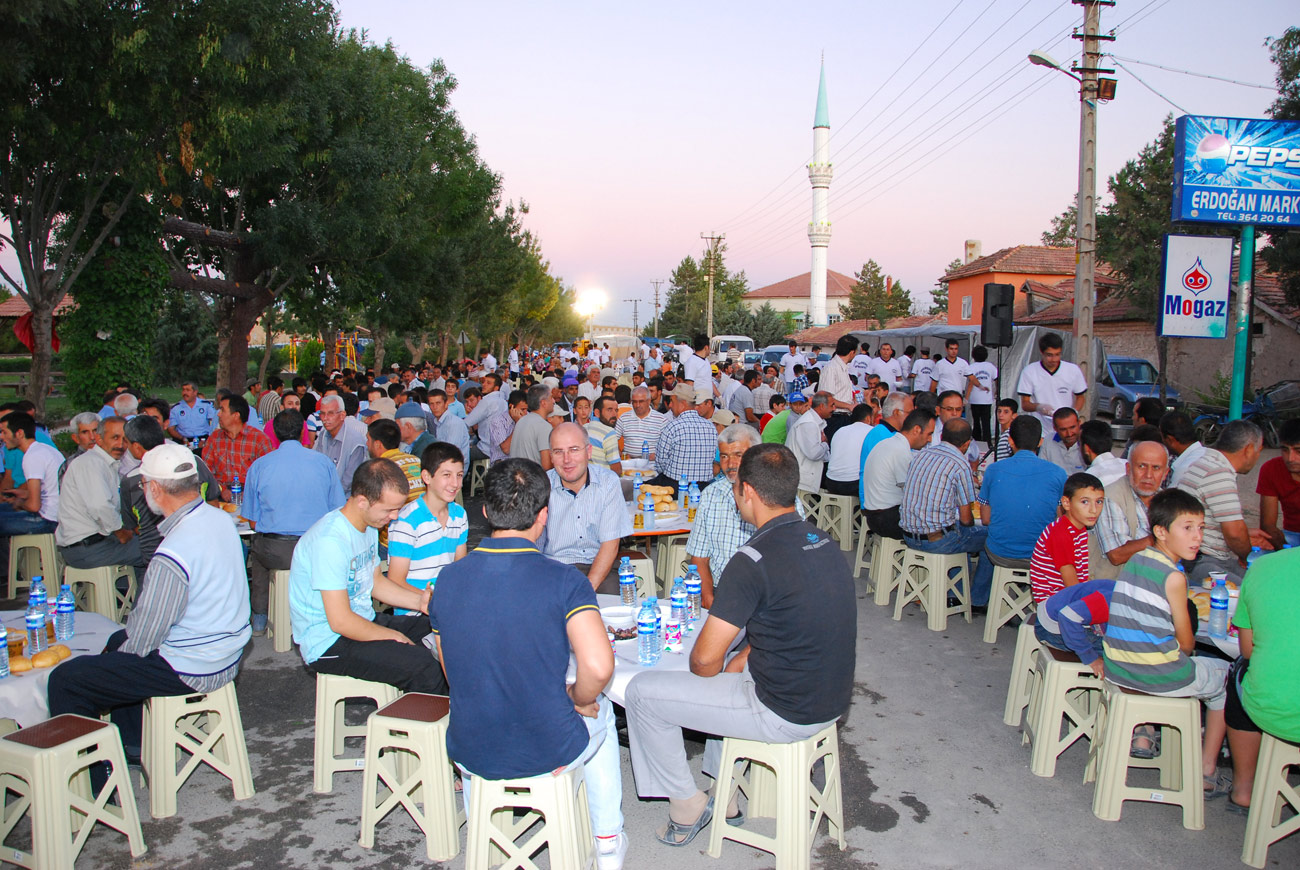 Kaşınhanı Mahallesi'nde İftar Buluşması