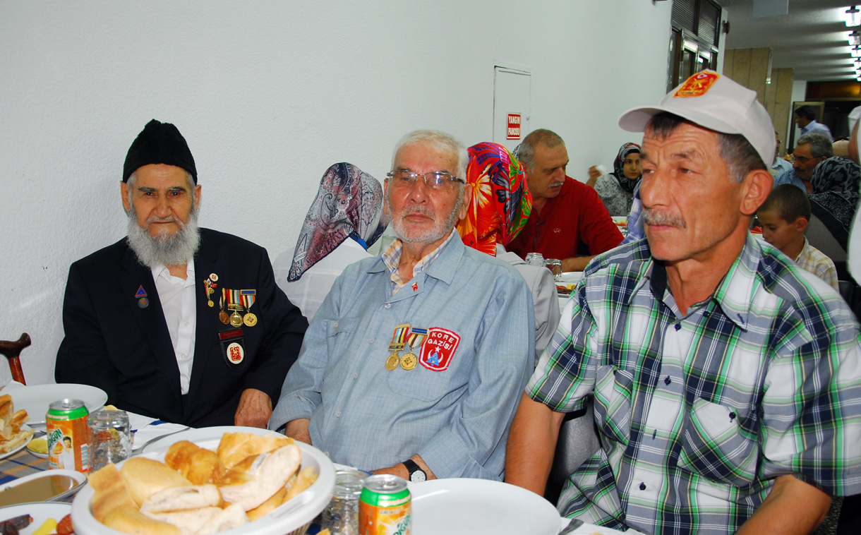 Başkan Akyürek, Şehit Aileleri ve Gaziler İle İftarda Buluştu