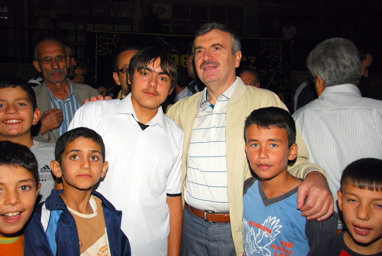 Selahaddin Eyyübi Mahallesi'nde İftar