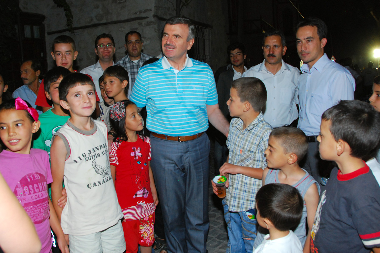 Sille'de Mahalle İftarı Düzenlendi
