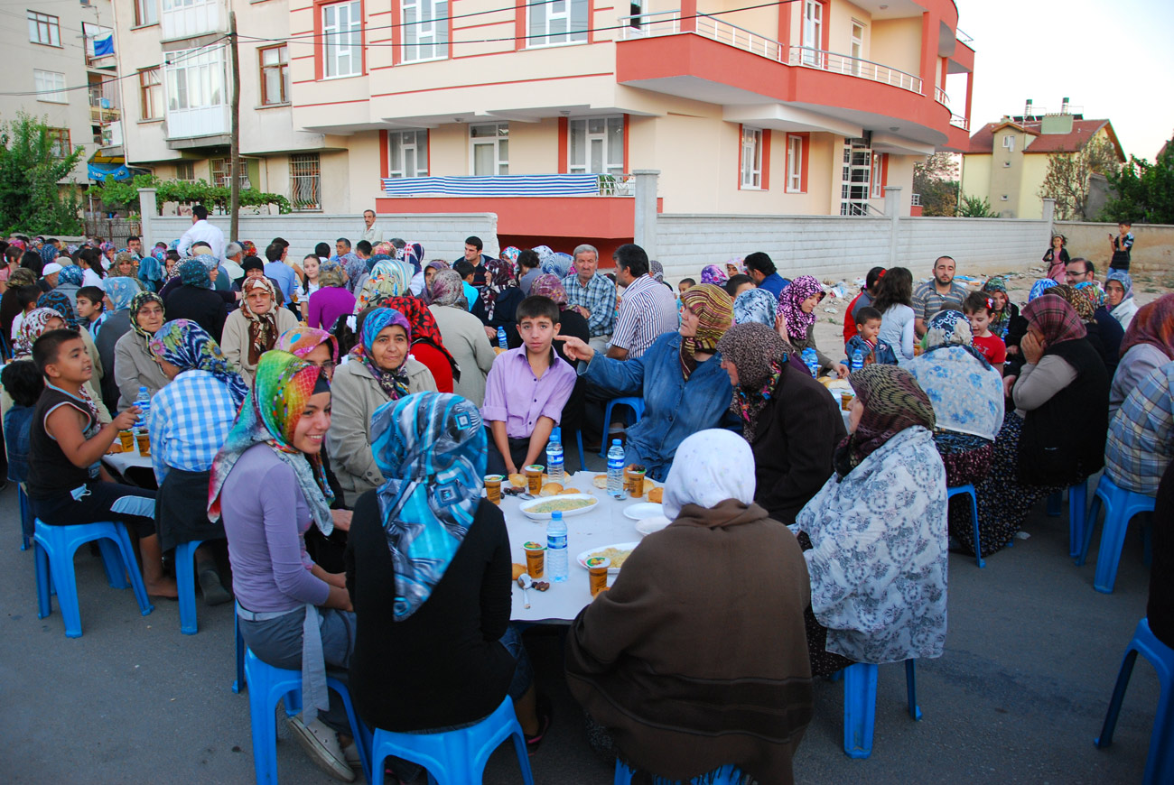Mahalle İftarları Uluırmak Mahallesi'nde