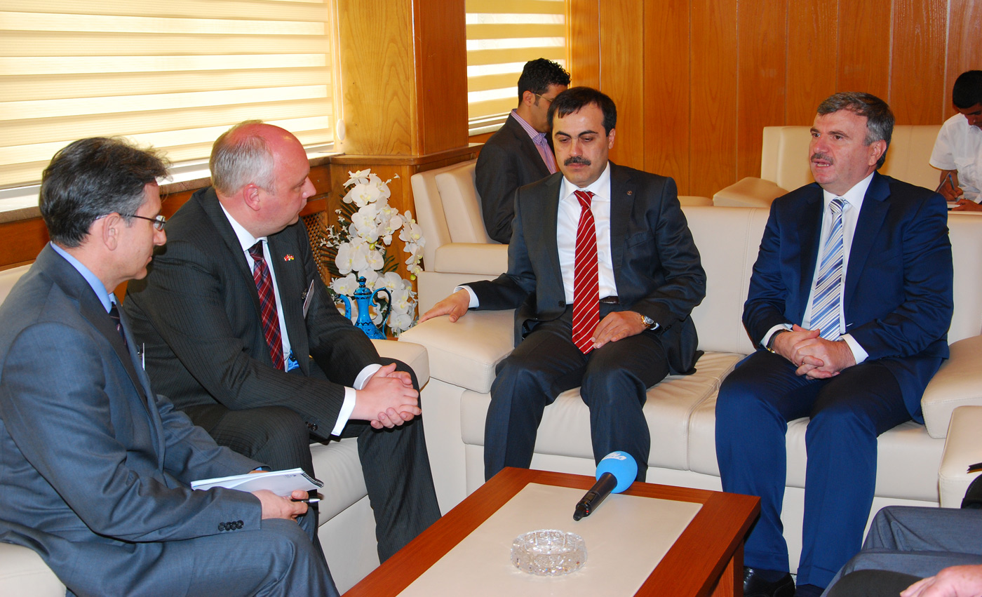 Alman Bakan Başkan Akyürek'i Ziyaret Etti