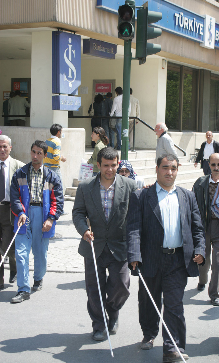 Başkan Akyürek 15 Ekim Dünya Beyaz Baston ve Güvenlik Günü'nü Kutladı