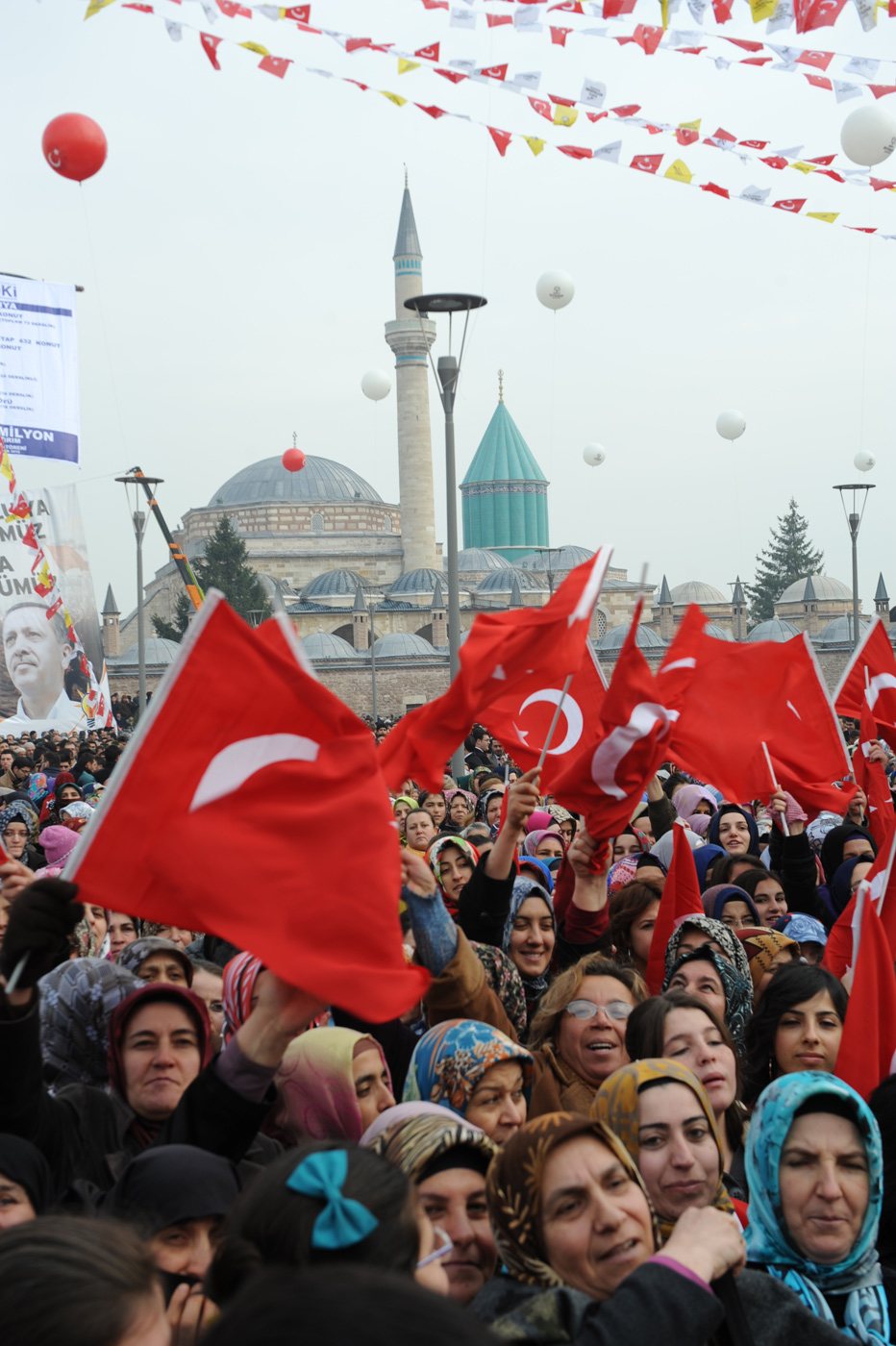 Konya'ya Hizmet Etmek İftihar Vesilesidir