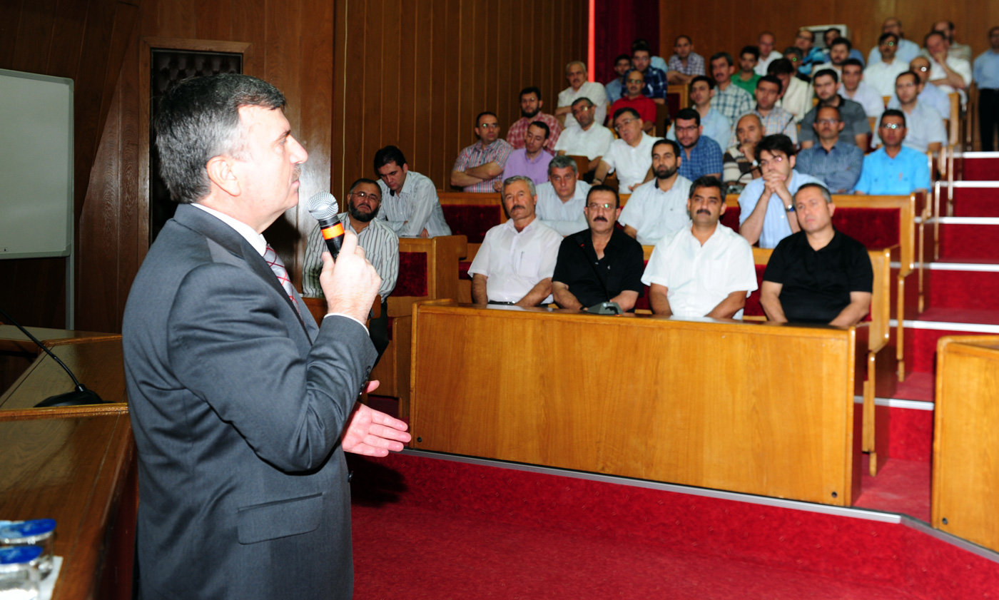 Başkan Akyürek Belediye Çalışanlarıyla Bayramlaştı