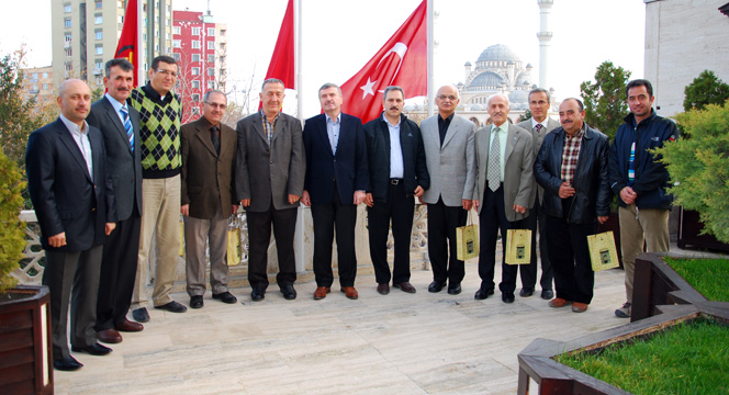 Her Yeni Caddeye Bisiklet Yolu Yapılıyor