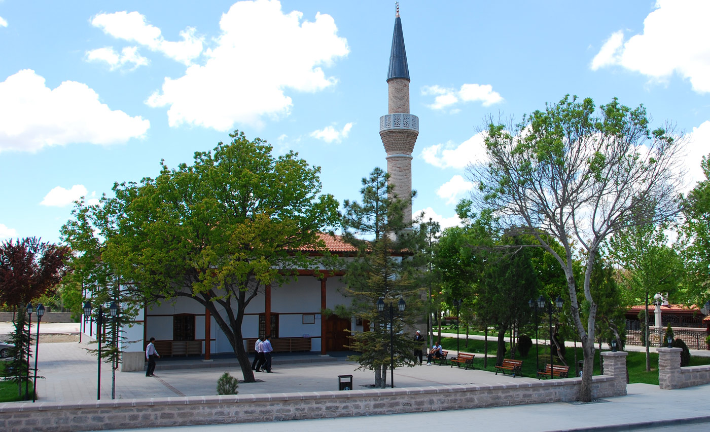 Tarihi Camileri Gelecek Kuşaklara Ulaştıralım