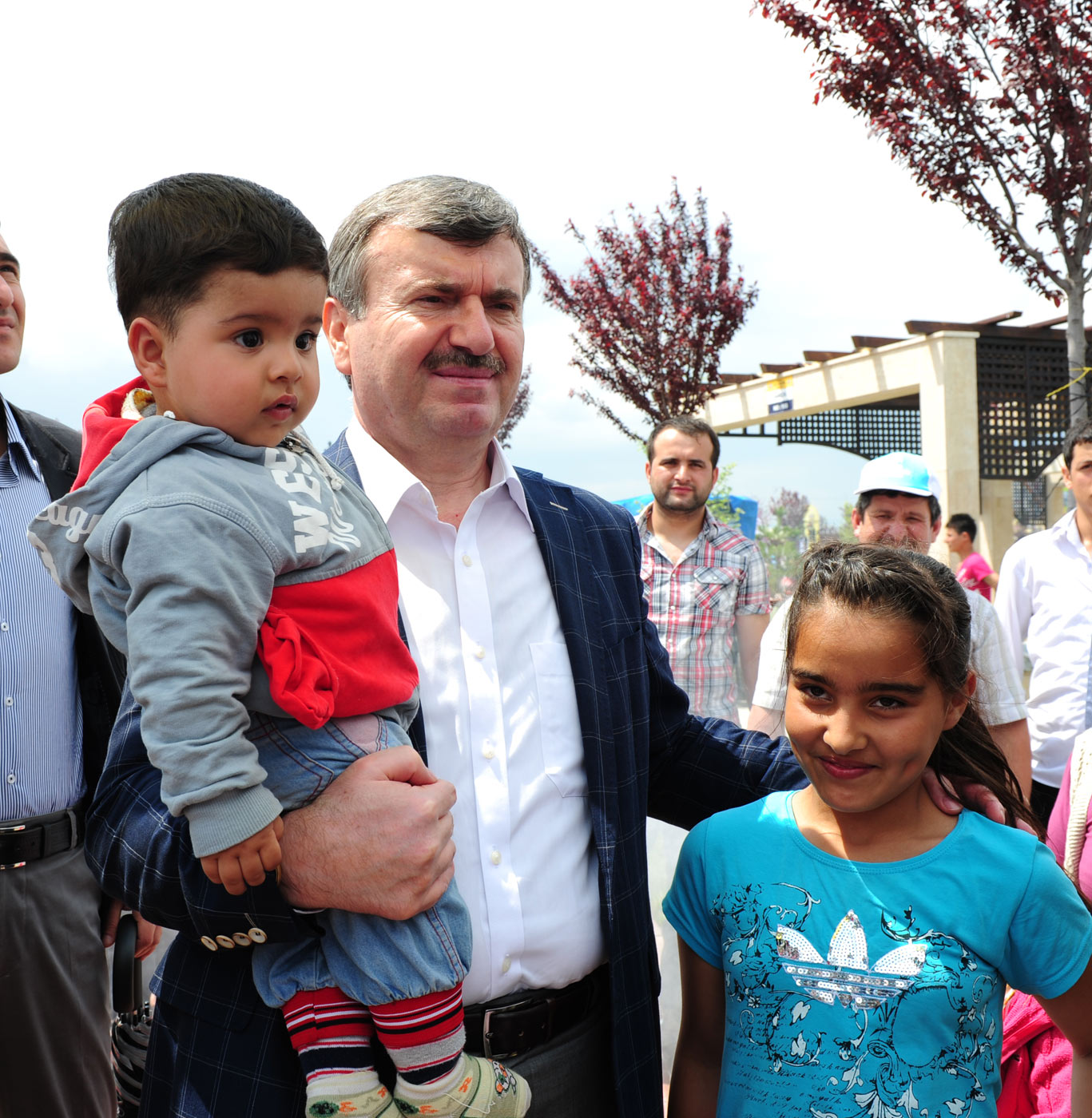 Hıdırellez Coşkusu Parklarda Yaşandı
