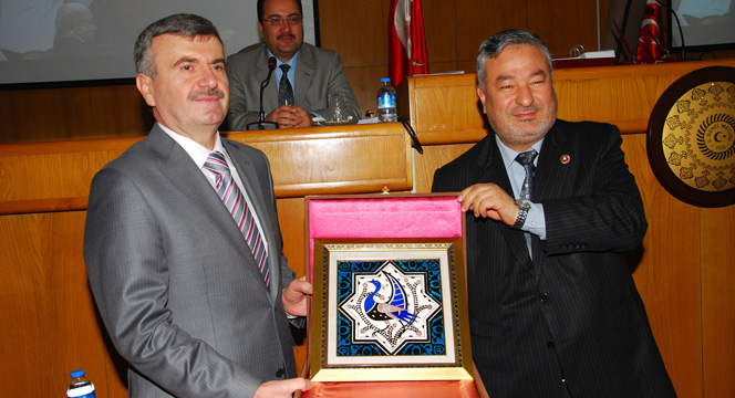 Konya'ya Hizmet Büyük Bir Şereftir