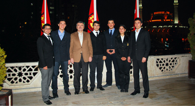 Hep Birlikte Büyük Hedefler İçin Çalışalım