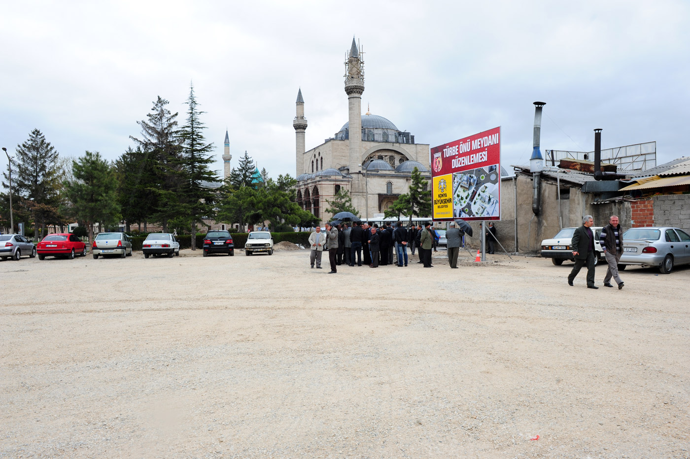 Mevlana Türbesi Önüne Meydan Yapılıyor