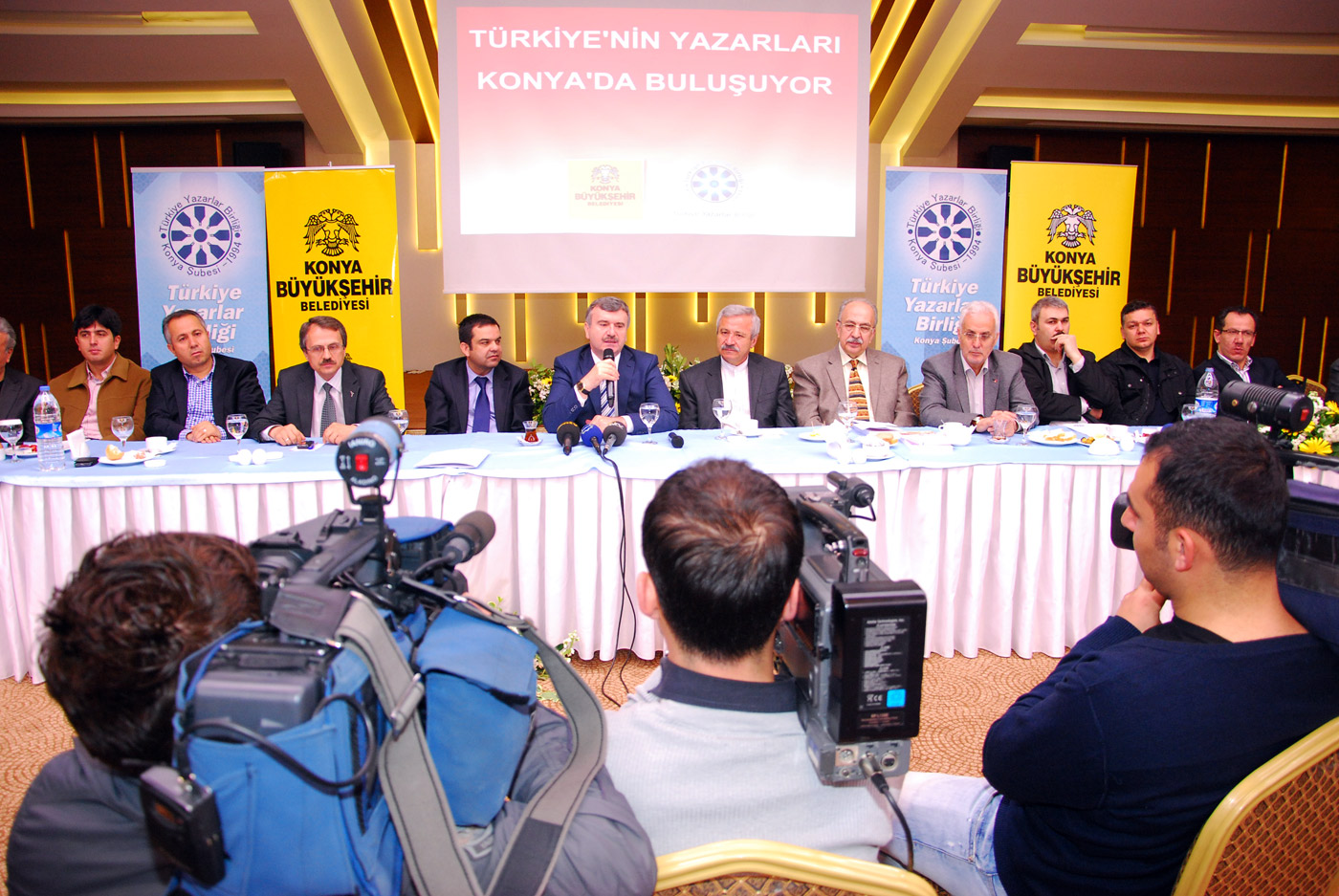 Türkiye'nin Yazarları Konya'da Buluştu