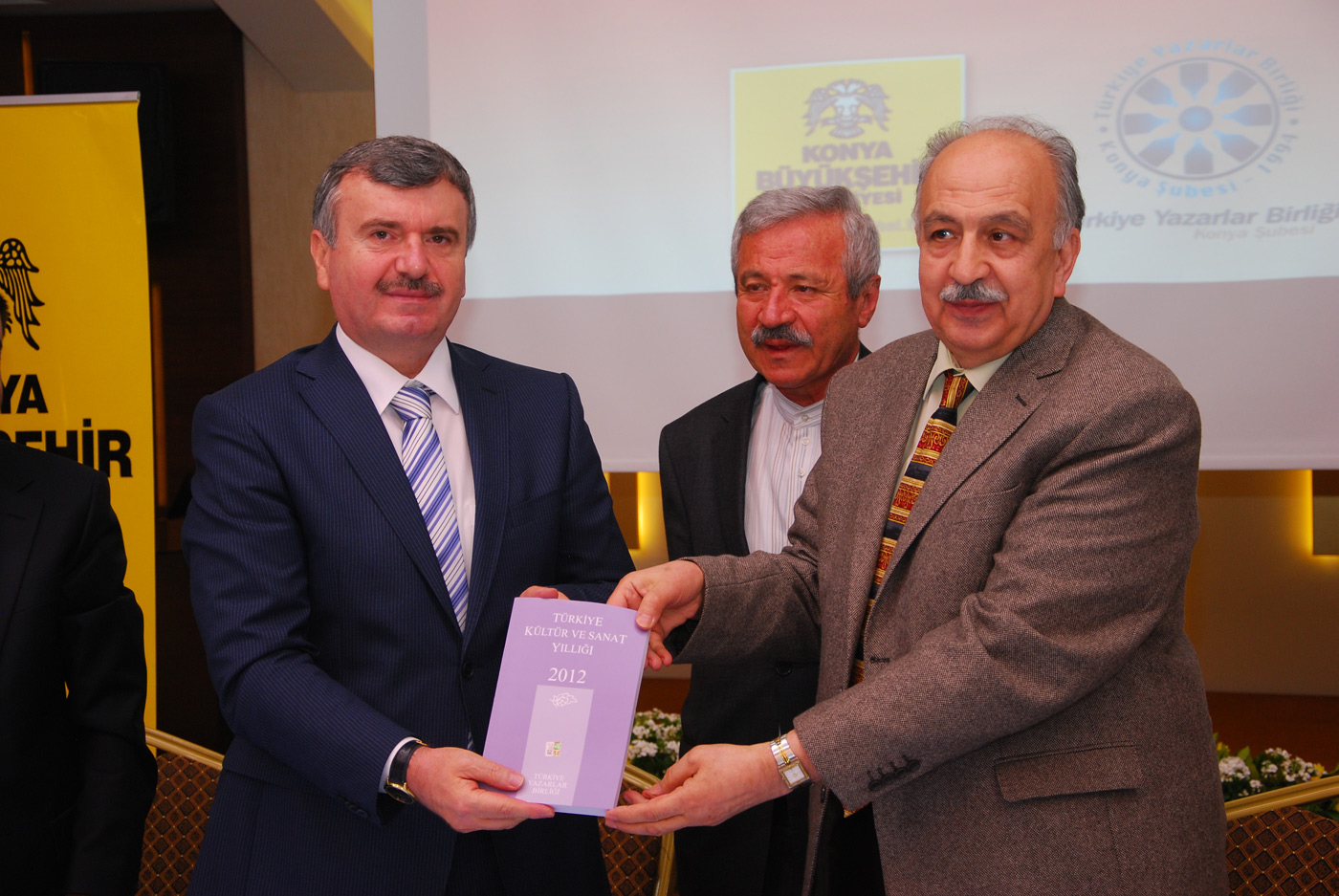 Türkiye'nin Yazarları Konya'da Buluştu