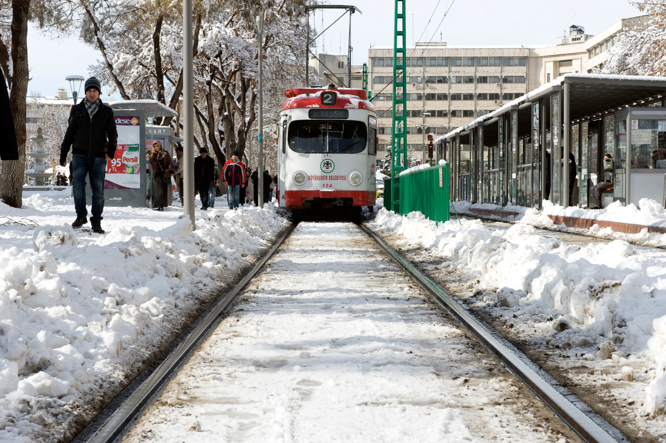 Konya'da Yoğun Kar Yağışı / Şehir İçinde Tüm Yollar Açık