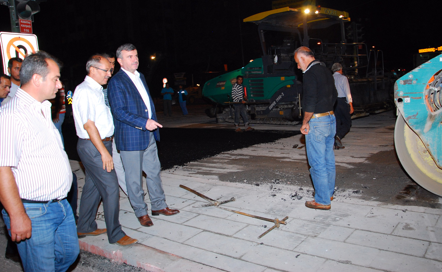 Başkan Akyürek Kerkük Caddesi'ndeki Gece Çalışmasını İnceledi