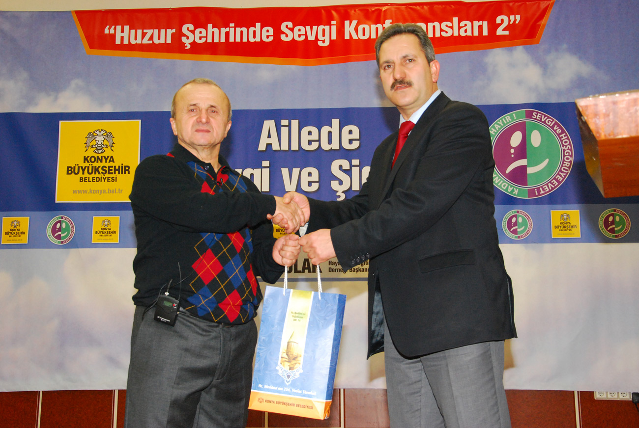 Huzur Şehrinde Sevgi Konferansları Devam Ediyor