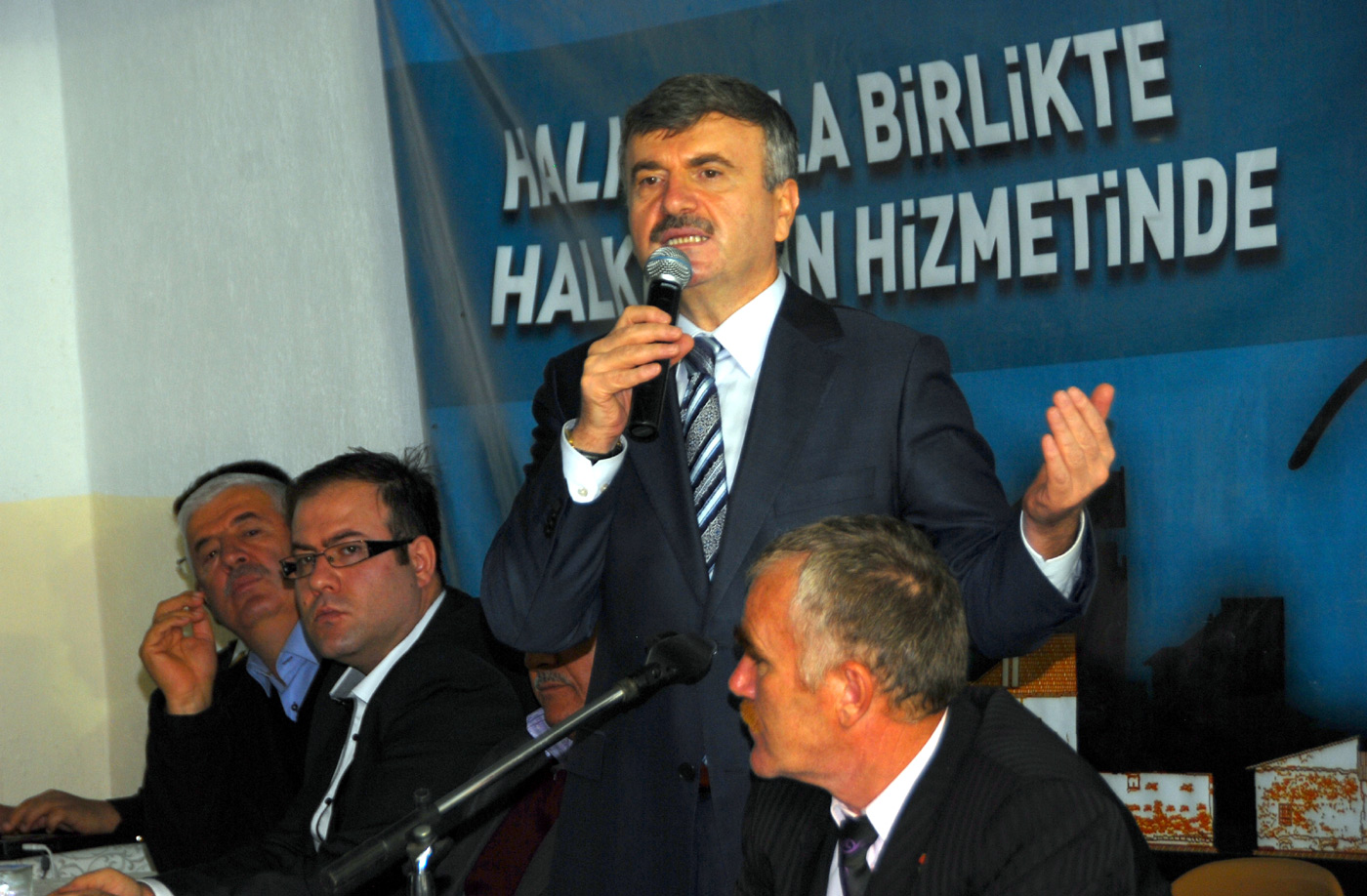 Otobüs Filosu ve Tramvaylar Yenileniyor