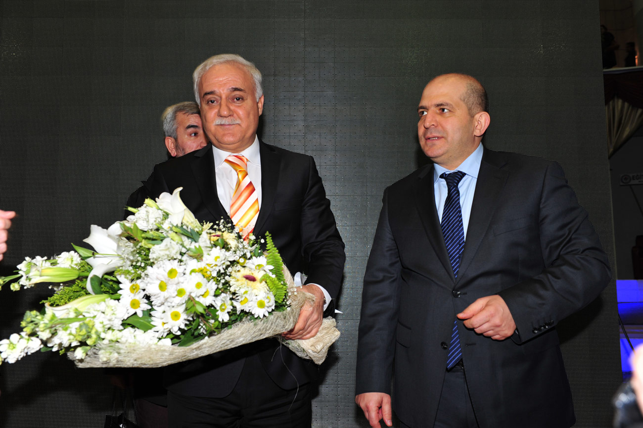 Huzur Şehrinde Sevgi Konferansları Nihat Hatipoğlu İle Başladı