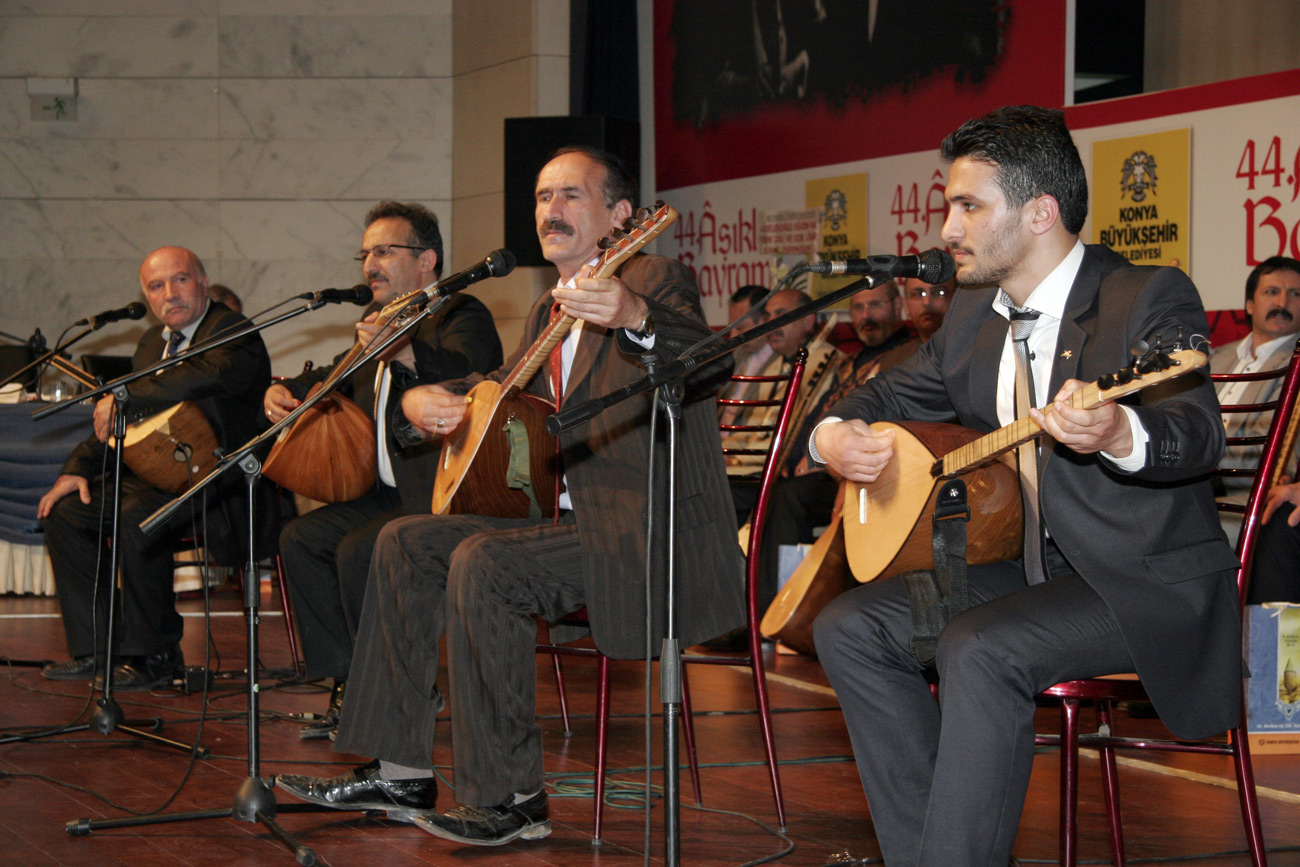 Aşıklar Bayramı Coşkuyla İzleniyor