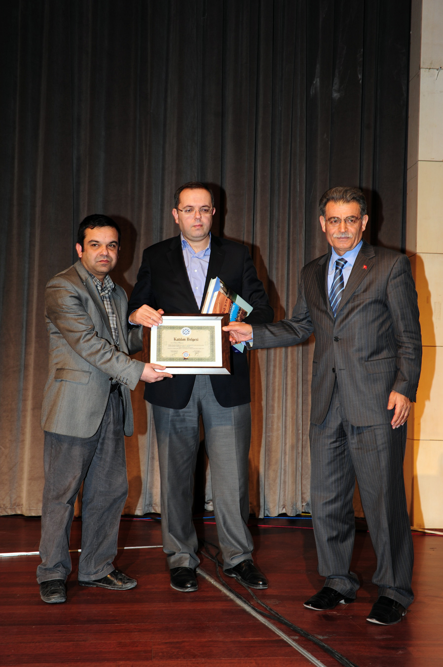 Erhan Afyoncu'dan 'Şehir ve Tarih' Konferansı