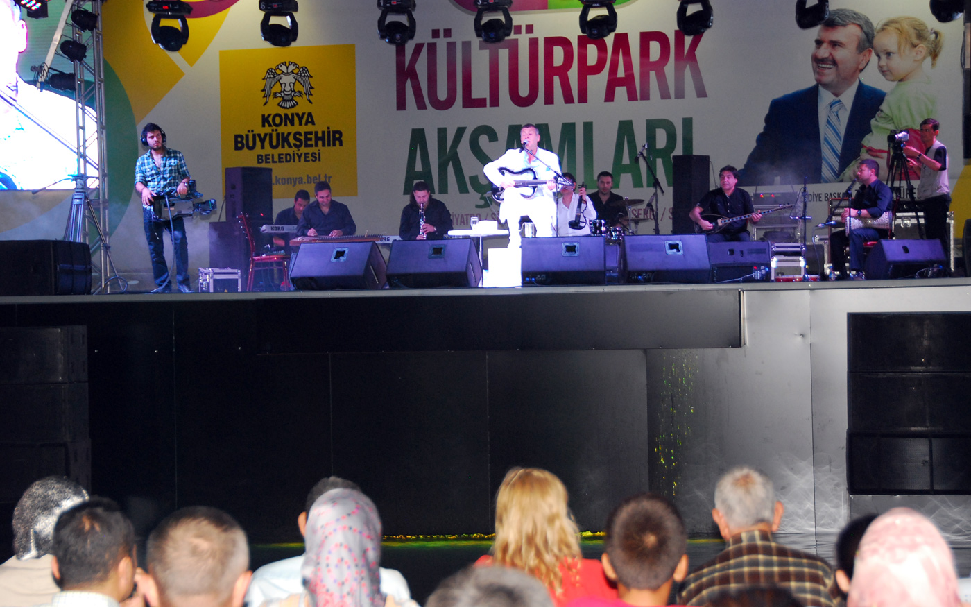 Kültürpark Akşamları İlgiyle İzleniyor
