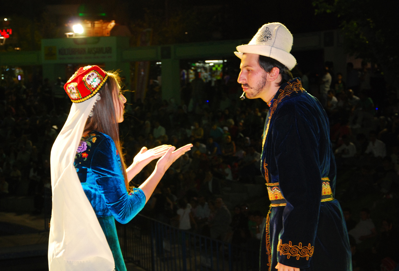 Kültürpark Akşamları İlgiyle İzleniyor