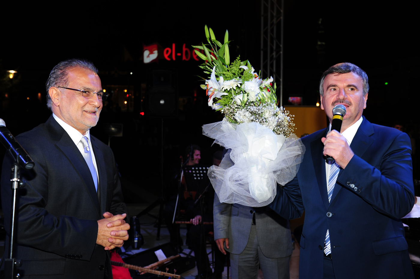 Kenan Işık Mevlana'dan Şiirler Okudu