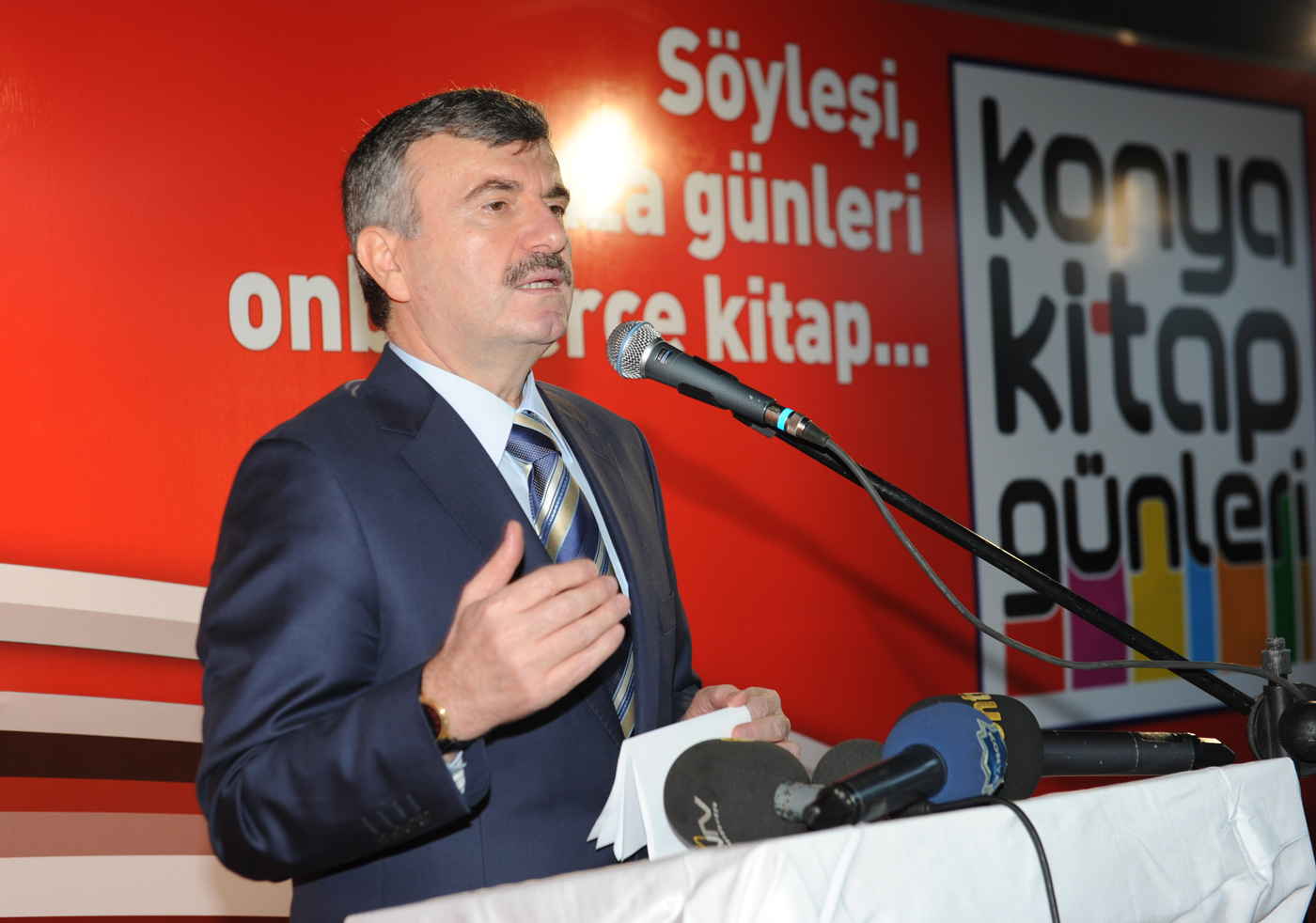 Konya Kitap Günleri Zindankale Sanat Galerisi'nde