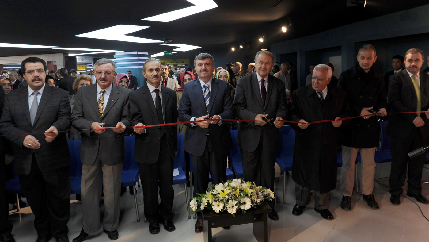 Konya Kitap Günleri Zindankale Sanat Galerisi'nde
