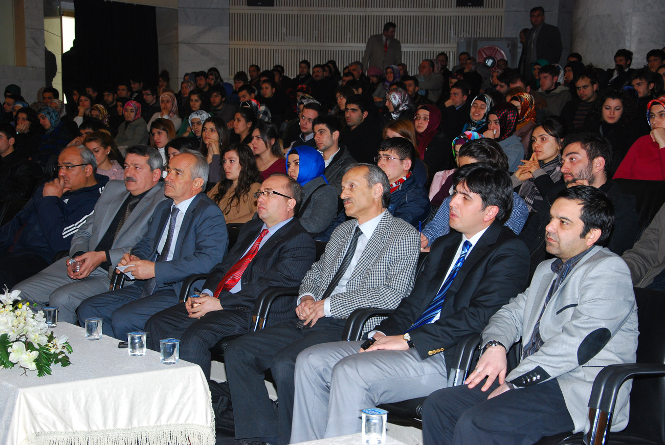 Şehir Konferansları'na Mustafa Armağan Konuk Oldu