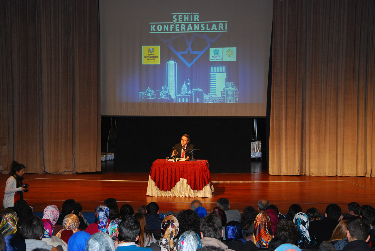 Şehir Konferansları'na Mustafa Armağan Konuk Oldu