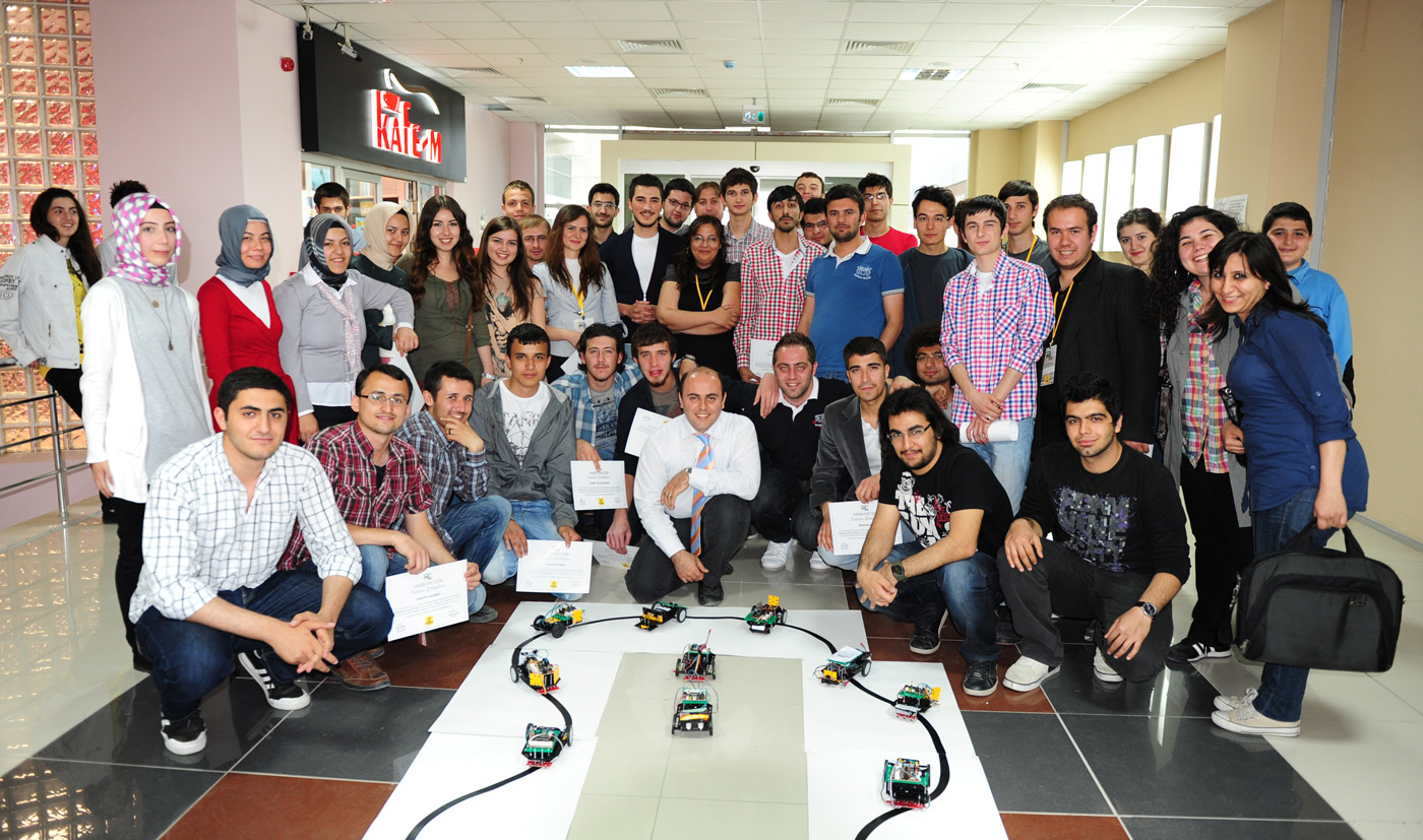 Geleceğin Robot Tasarımcıları Yarıştı