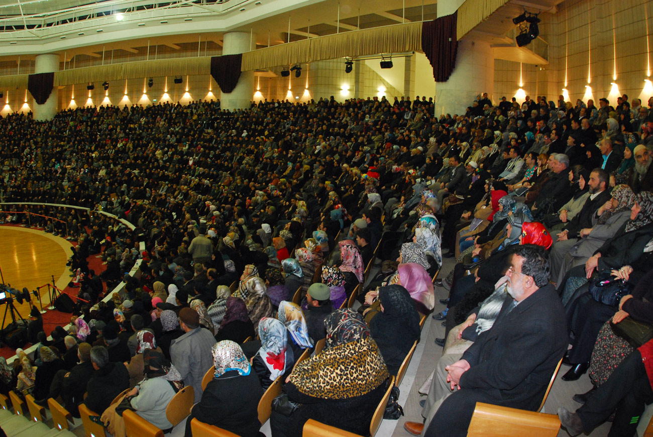 Tahir Büyükkörükçü Hocaefendi Anıldı