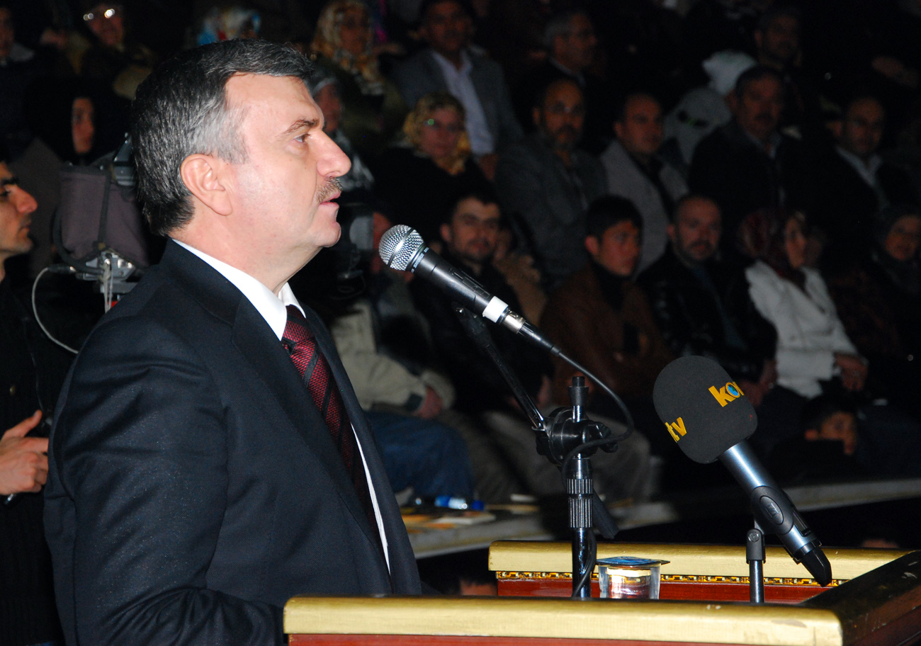 Tahir Büyükkörükçü Hocaefendi Anıldı