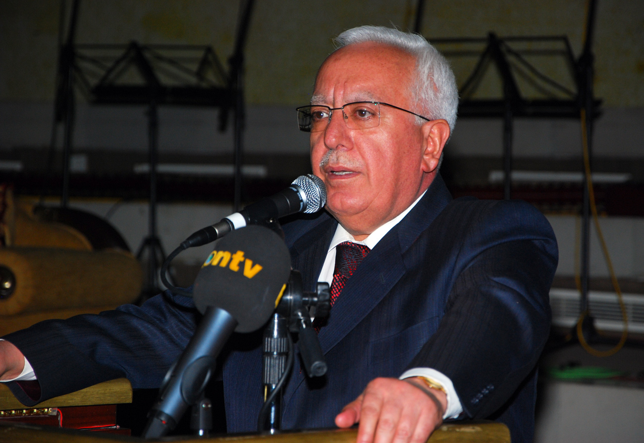 Tahir Büyükkörükçü Hocaefendi Anıldı