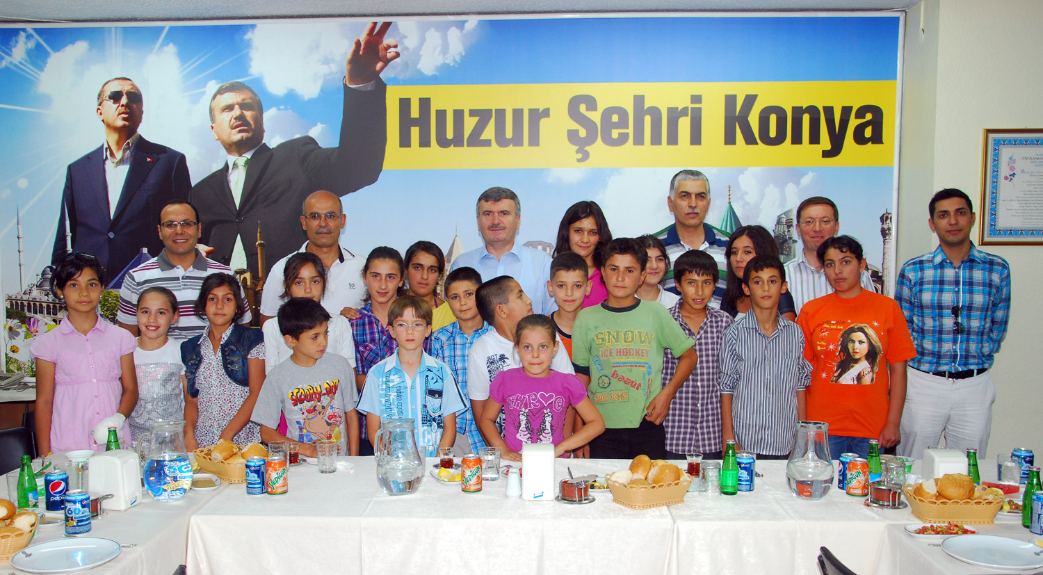 Yetiştirme Yurdunda Kalan Öğrenciler İftarda Buluştu
