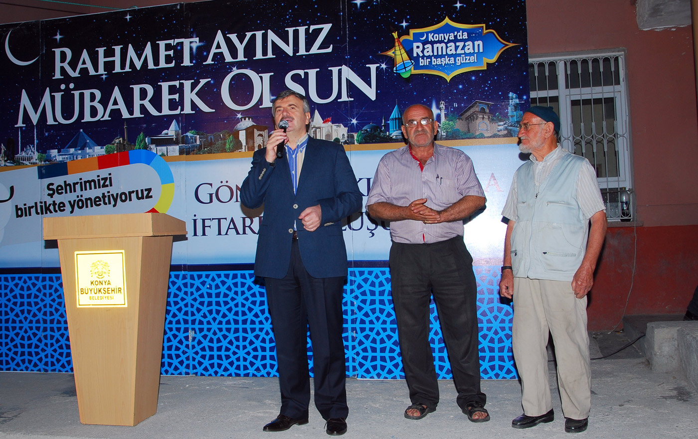 Mahalle İftarları Ramazan Akşamları'na Anlam Katıyor