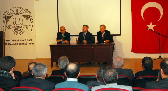 Başkan Akyürek İstanbul'daki Konyalı Öğrencilerle Buluştu