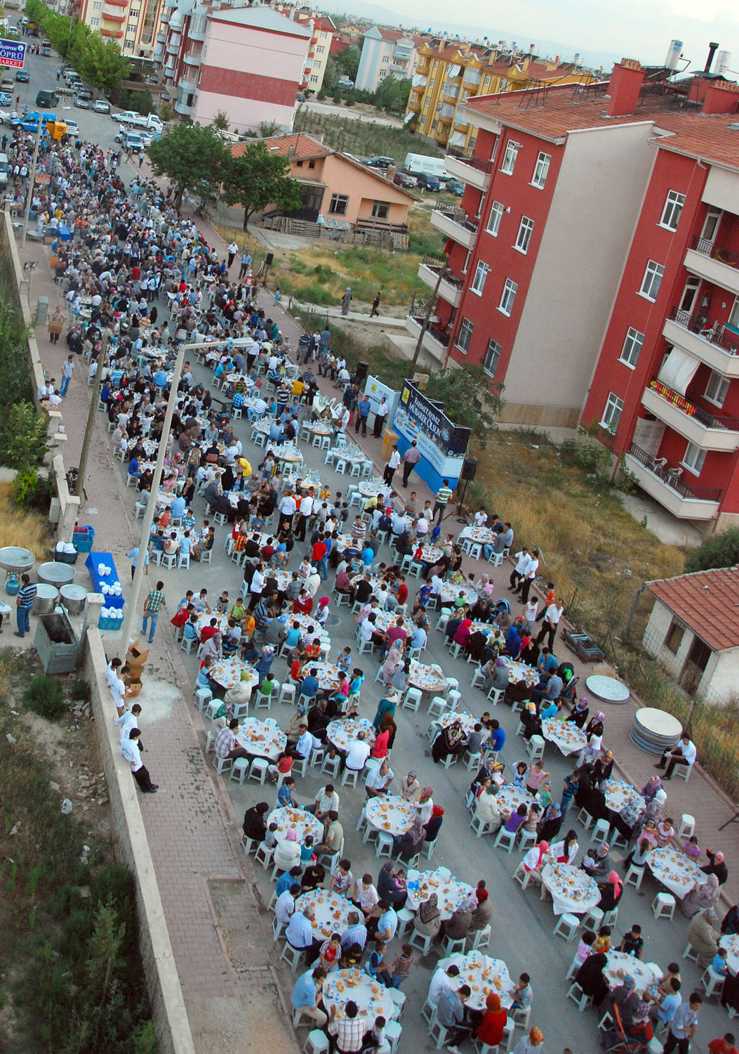 Otobüs ve Taksi Durakları Yenileniyor