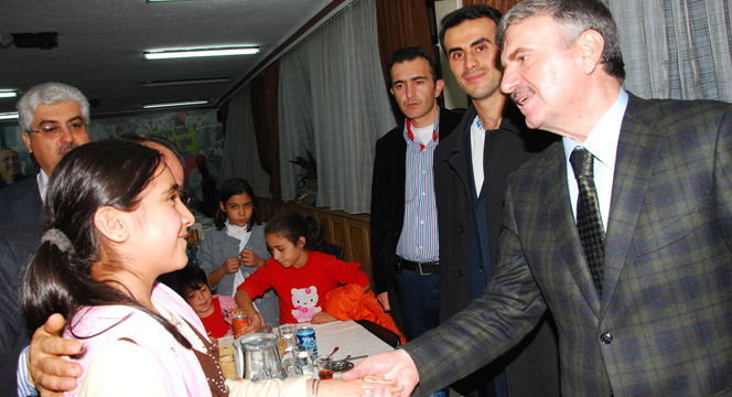 Başkan Akyürek Engellilerle Buluştu