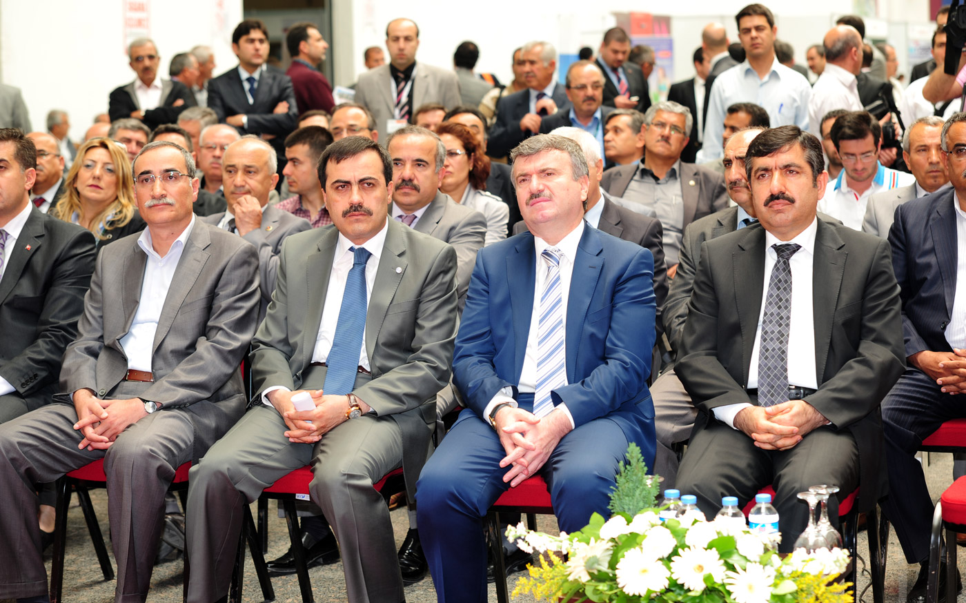 8. Yerel Yönetim İhtiyaçları Fuarı Açıldı